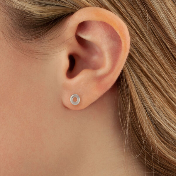 Sterling Silver 8mm Hug & Kiss Stud Earrings